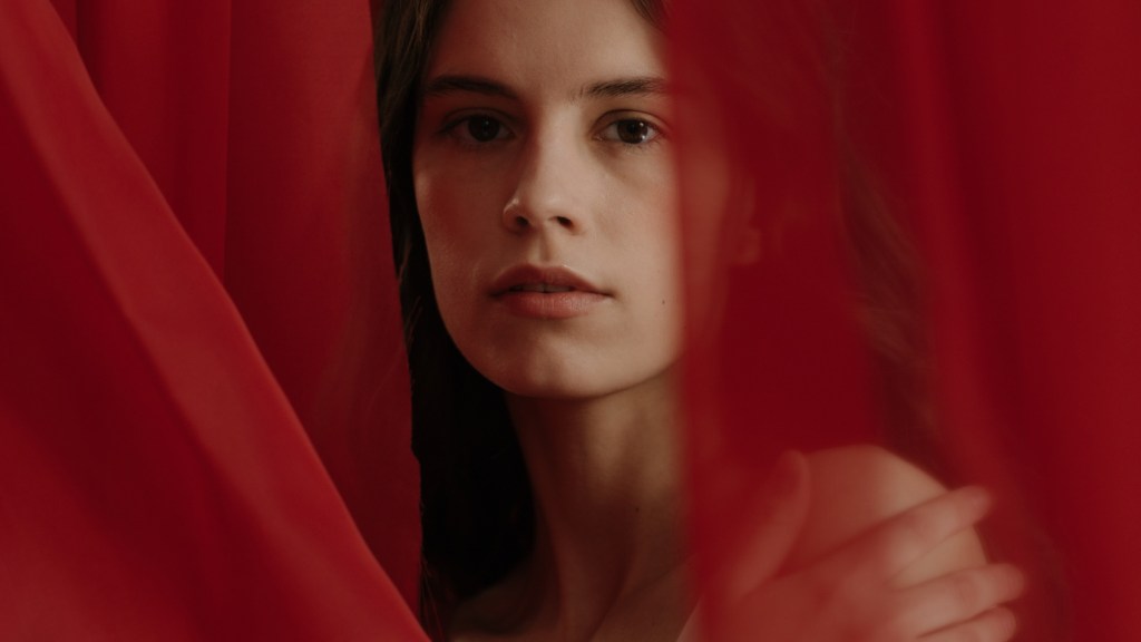 Pierwsza miesiączka — jak rozmawiać o niej z&nbsp;dzieckiem?